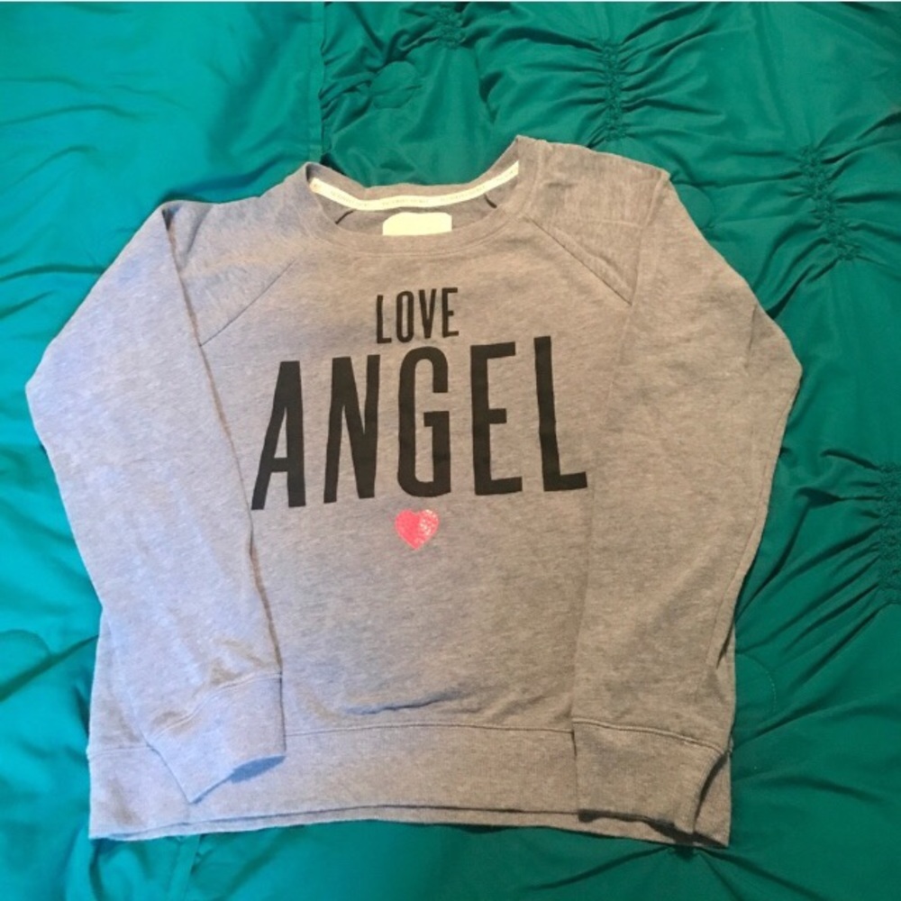 💗Victoria’s Secret Angel Sweater💗